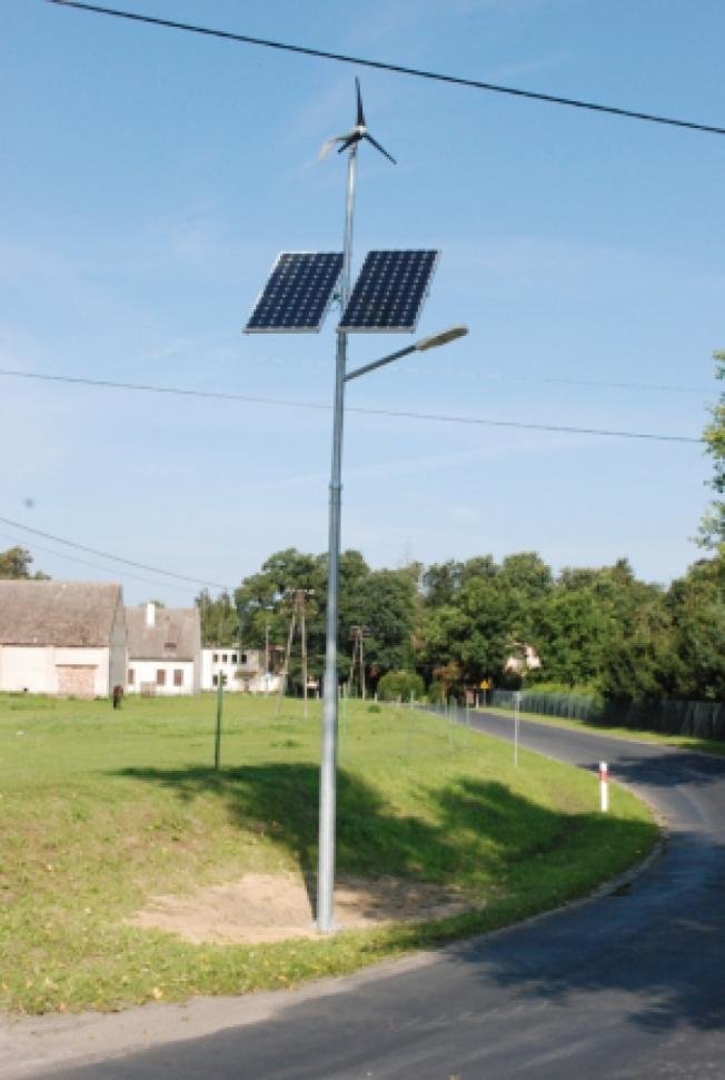 Pierwsza lampa uliczna typu LED w gminie Goleniów